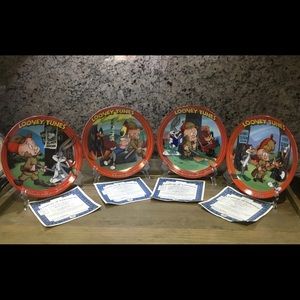 Looney Tunes Plates - set of 4